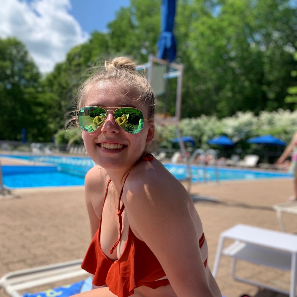 Meet your Posher, Caley